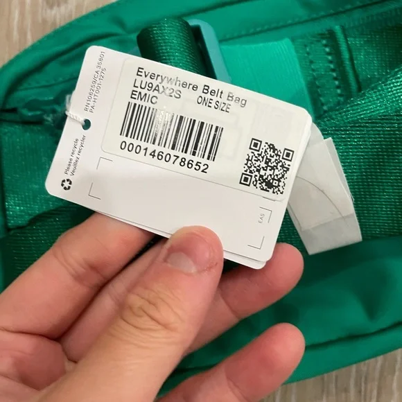 NWT lululemon everywhere belt bag emerald ice - Picture 2 of 4